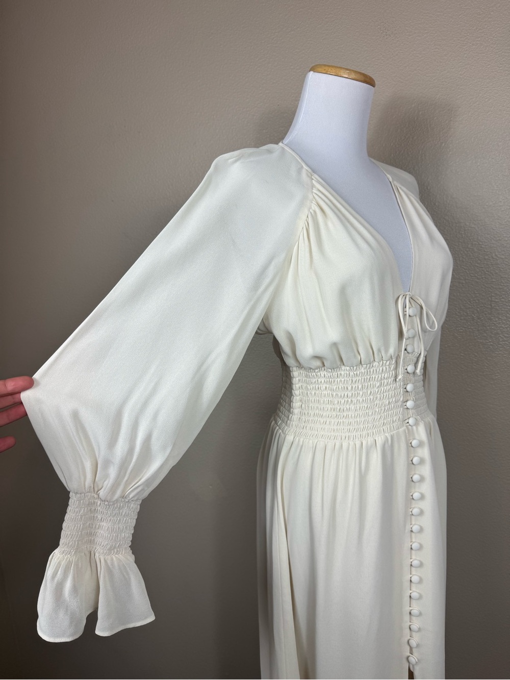 NWT Reformation Fia Midi Dress Smocked Waist Summery Cream White Size‎ 0 C - Picture 6 of 15